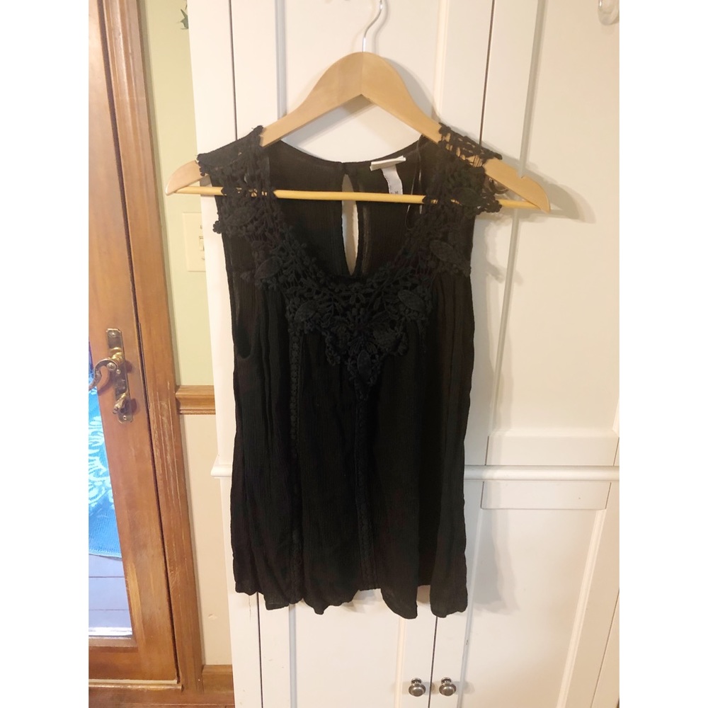 Black lace tank